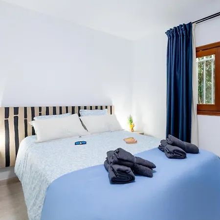 Apartmán Bright Flores 1l With Pool